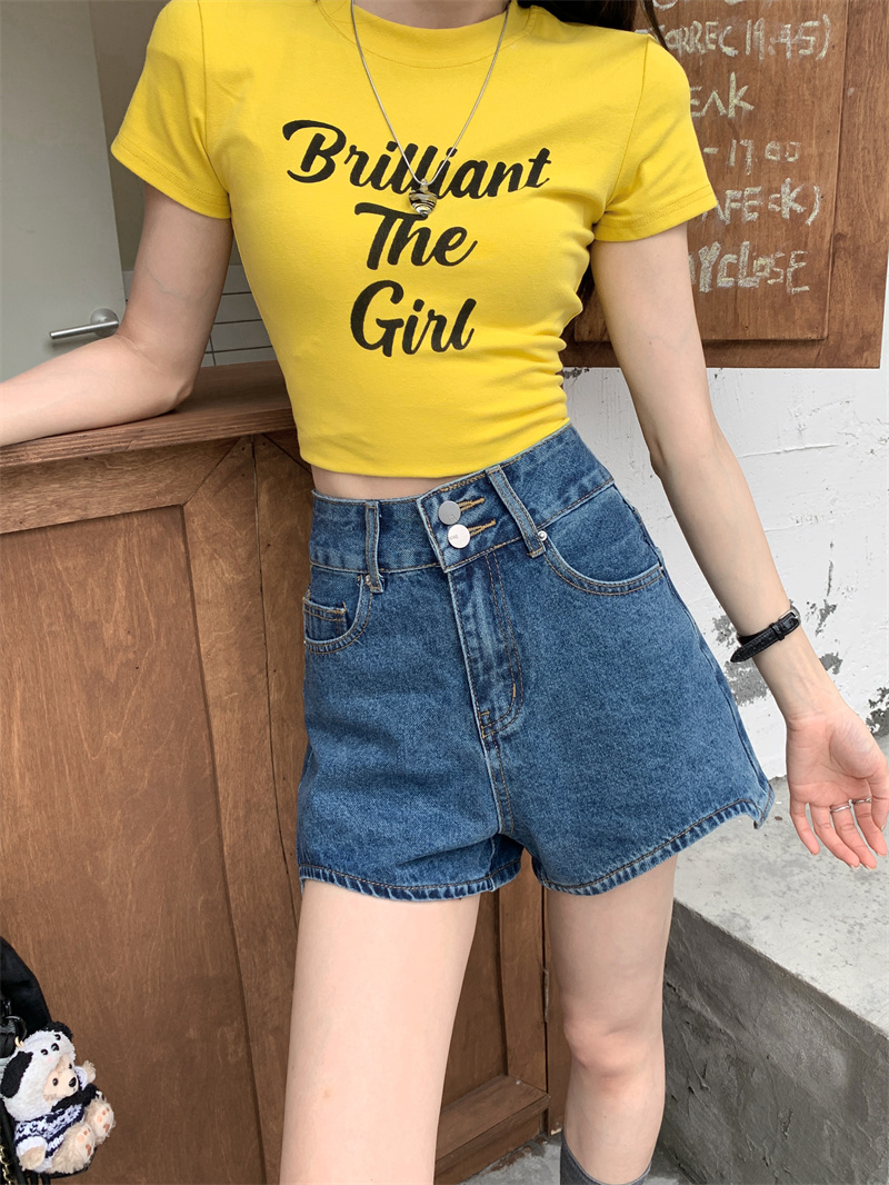 Shorts Denim Frayed - Kadınlar için mavi denim şort, yazlık